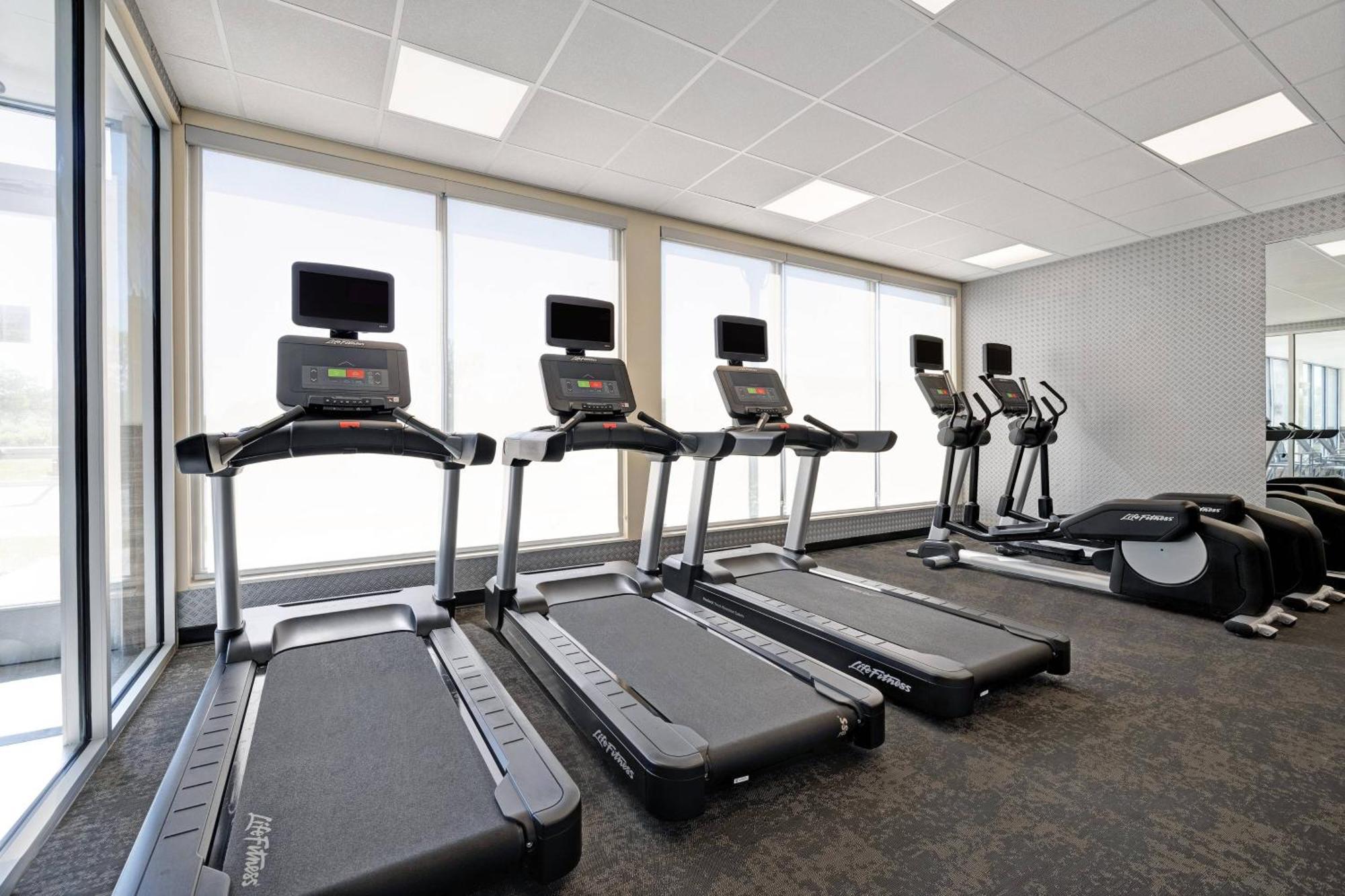 Fairfield Inn & Suites By Marriott Milwaukee Brookfield Eksteriør billede